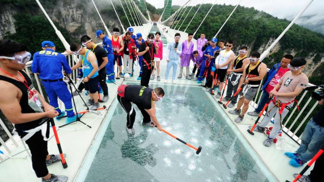 China tem a maior ponte de vidro do mundo