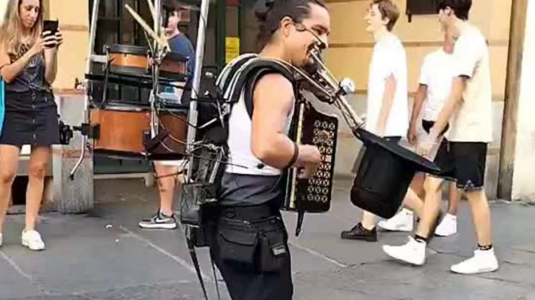 Homém Banda ! praça Da Sé São Paulo - Brasil