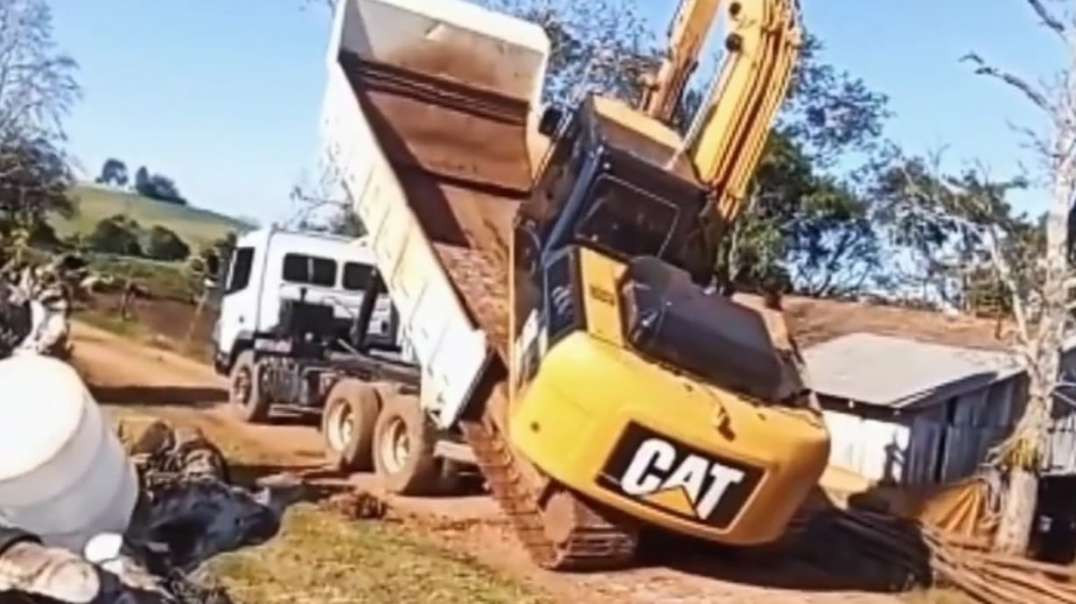 Veja a Facilidade De Colocar a Maquina No Caminhâo