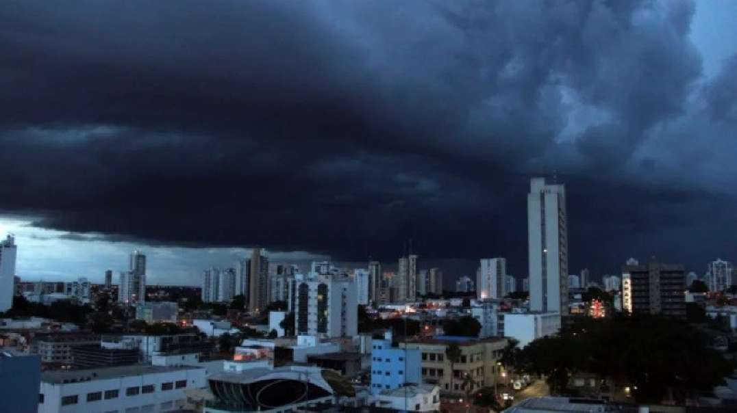 Cuiabá - Mato Grosso MT  Noite cuiabana em período chuvoso