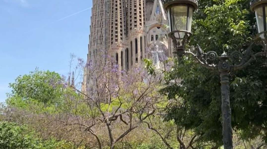 Passeio pelos pontos turísticos de Barcelona na Espanha